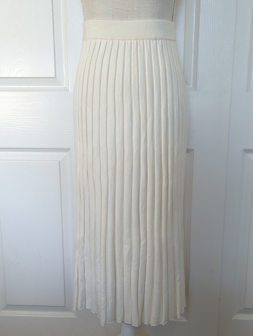 & Other Stories Rib Knit Midi Skirt - Picture 4 of 10
